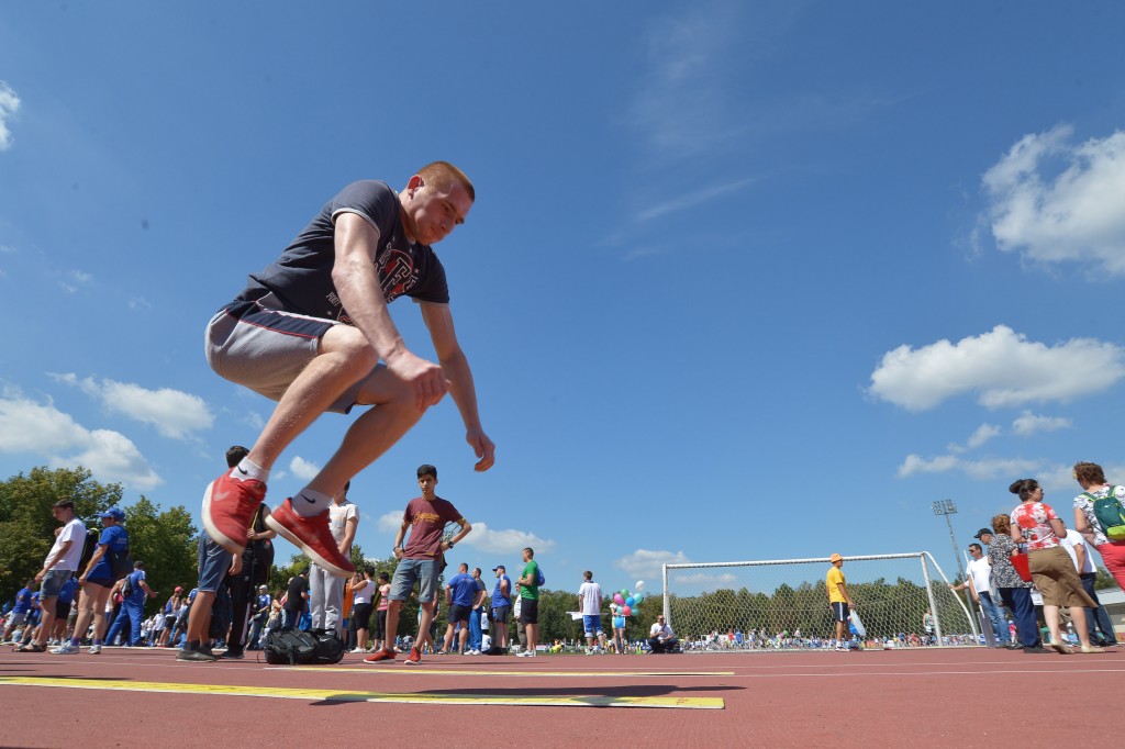 Game sport moskva. ГТО Лужники. День спорта в Лужниках. ГТО центр в Лужниках. День физкультурника в Лужниках.