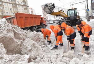 22 января 2016 Мэр Москвы Сергей Собянин осмотрел ход работ служб городского хозяйства по уборке и вывозу снега