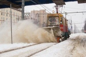 В Москве прошел Рекордный снегопад: выпало более 70% месячной нормы осадков. Шоссе Энтузиастов.