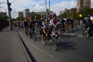 Крупнейший в этом году велопарад пройдет по Садовому кольцу 28 мая. Фото: "Вечерняя Москва"