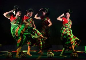 Танцевальные коллективы досугового центра выступят с программой восточных танцев. Фото: pixabay.com