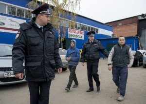 Сотрудники полиции Центрального округа задержали подозреваемого в мелком взяточничестве. Фото: «Вечерняя Москва»