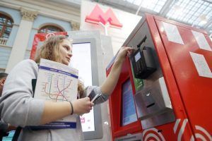 Московские пассажиры приобрели более 15 миллионов карт «Тройка». Фото: «Вечерняя Москва»