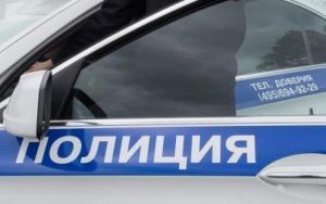 Сотрудники полиции в центре столицы задержали подозреваемых в мошенничестве. Фото: архив, «Вечерняя Москва»