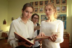 Литературный вечер провели в школе №1799. Фото: Наталия Нечаева, «Вечерняя Москва»