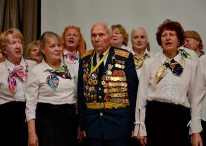 Представители Совета ветеранов района посетили патриотическое мероприятие. Фото: Анна Быкова