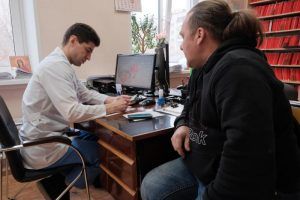 На сегодняшний день уже 106 пациентов выписаны из медцентра в Коммунарке. Фото: Максим Аносов, «Вечерняя Москва»