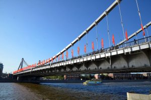 Флаги установят на Большом Каменном мосту ко Дню города