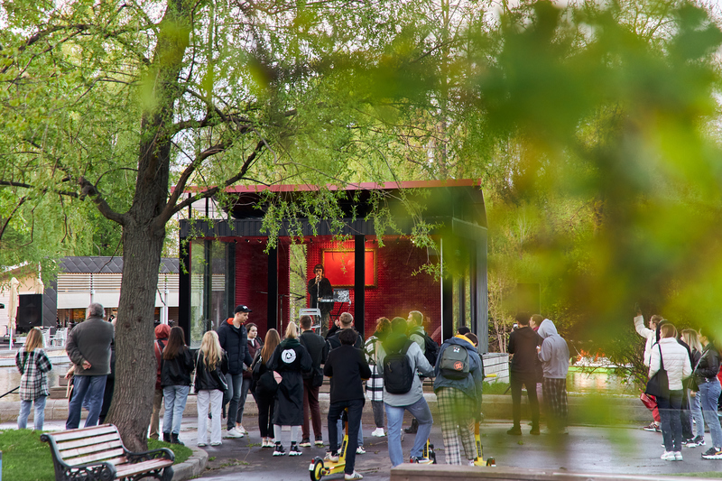 Концерты в июле в парке горького. Парк Горького Москва. Парк Горького Москва сейчас. Парк Горького Фестивальная площадка. Парк Горького концерт.