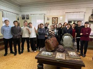 Ученики школы №1799 побывали в Музее меценатов. Фото предоставила Юлия Кондакова
