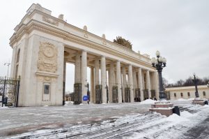 Ледяные скульптуры украсят Парк Горького. Фото: Анна Быкова, «Вечерняя Москва»