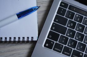 Сотрудники ГАУГНа пригласили на онлайн встречу с деканом Филологического факультета. Фото: Анна Быкова, «Вечерняя Москва»
