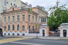 Историческое здание на Большой Полянке получило статус объекта культурного наследия. Фото: пресс-служба Департамента культурного наследия города Москвы