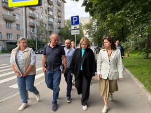 Очередной обход территорий состоялся в районе. Фото: страница в социальных сетях управы района Якиманка.