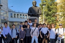 Старт в профессию: ученики ИТ-класса школы №1799 погрузились в мир высоких технологий в «Росатоме». Фото: страница школы №1799 в социальных сетях