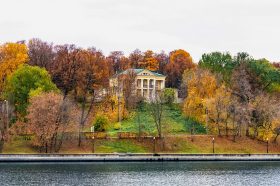 Где рождалась «Первая любовь»: для посетителей Нескучного сада провели экскурсию по адресам Тургенева. Фото: сайт мэра Москвы