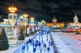 Крымская набережная и Парк Горького стали ключевыми точками праздничного маршрута от Russpass. Фото: пресс-служба Комитета по туризму города Москвы