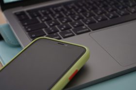 Онлайн-лекцию «Архитранс: об архивных практиках Ры Никоновой и Сергея Сигея» проведут сотрудники музея «Гараж». Фото: Анна Быкова, «Вечерняя Москва»