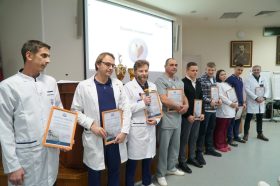 Сотрудников Первой Градской больницы отметили за спортивные достижения. Фото: официальная страница больницы в социальных сетях