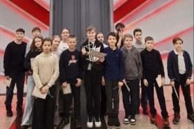 Ученики школы №1799 погрузились в историю Битвы за Москву. Фото: официальная страница школы №1799 в социальных сетях