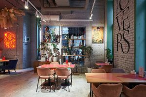 Павильон проекта «Сделано в Москве» продолжит работу на Болотной площади. Фото: пресс-служба Комитета по туризму города Москвы