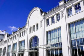 «Вагон пользы и еще тележка»: в ГЭС-2 организуют цикл игровых встреч для самых маленьких. Фото: Ксения Догонашева, «Вечерняя Москва»