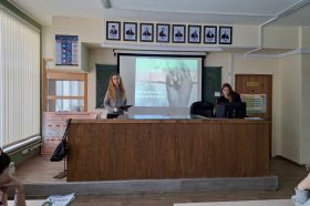 Ученики Московской художественной школы поговорили о трагедии Холокоста и Блокады. Фото: официальная страница МЦХШ при РАХ в социальных сетях