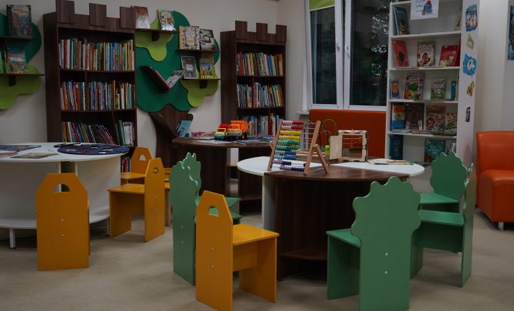 Акцию «Спасибо Защитнику» организовали в РГДБ. Фото: Анна Быкова, «Вечерняя Москва»