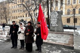 Возложение цветов ко Дню защитника Отечества пройдет в районе Якиманка. Фото: официальная страница управы в социальных сетях